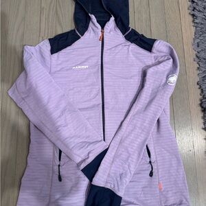 Mammut Women's Lavender and Navy Ski mid layer